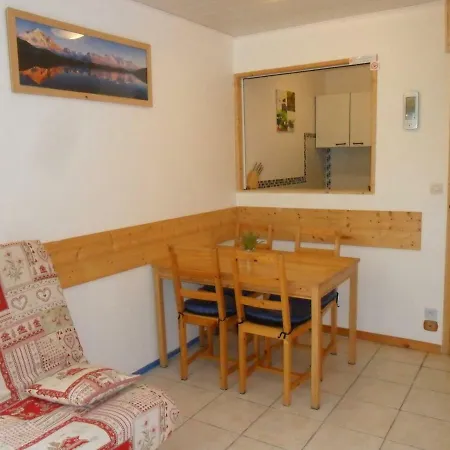 2 Pieces+terrasse Centre